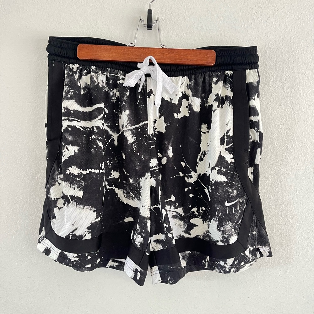 Nike Women’s Black and White Basketball Shorts
